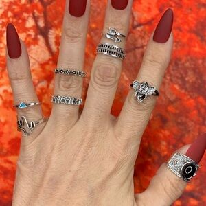 3/$10 NEW Boho Style Rings & MIDI Rings Design Mix / silver tone Bundle NWOT